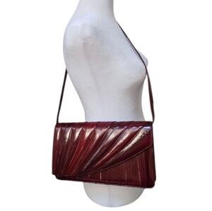 Elegant Eel Skin Vintage 70-80's Retro Burgundy Convertible Clutch Shoulder Bag